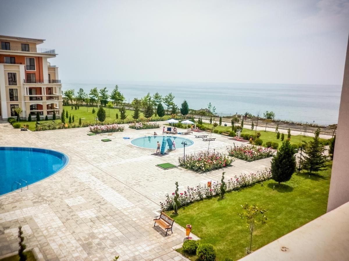 Prestige Fort Beach - Premium Apartments Sveti Vlas Ngoại thất bức ảnh