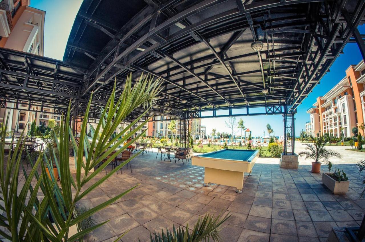 Prestige Fort Beach - Premium Apartments Sveti Vlas Ngoại thất bức ảnh