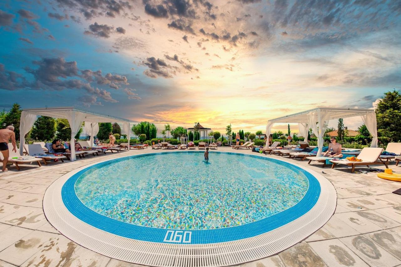 Prestige Fort Beach - Premium Apartments Sveti Vlas Ngoại thất bức ảnh