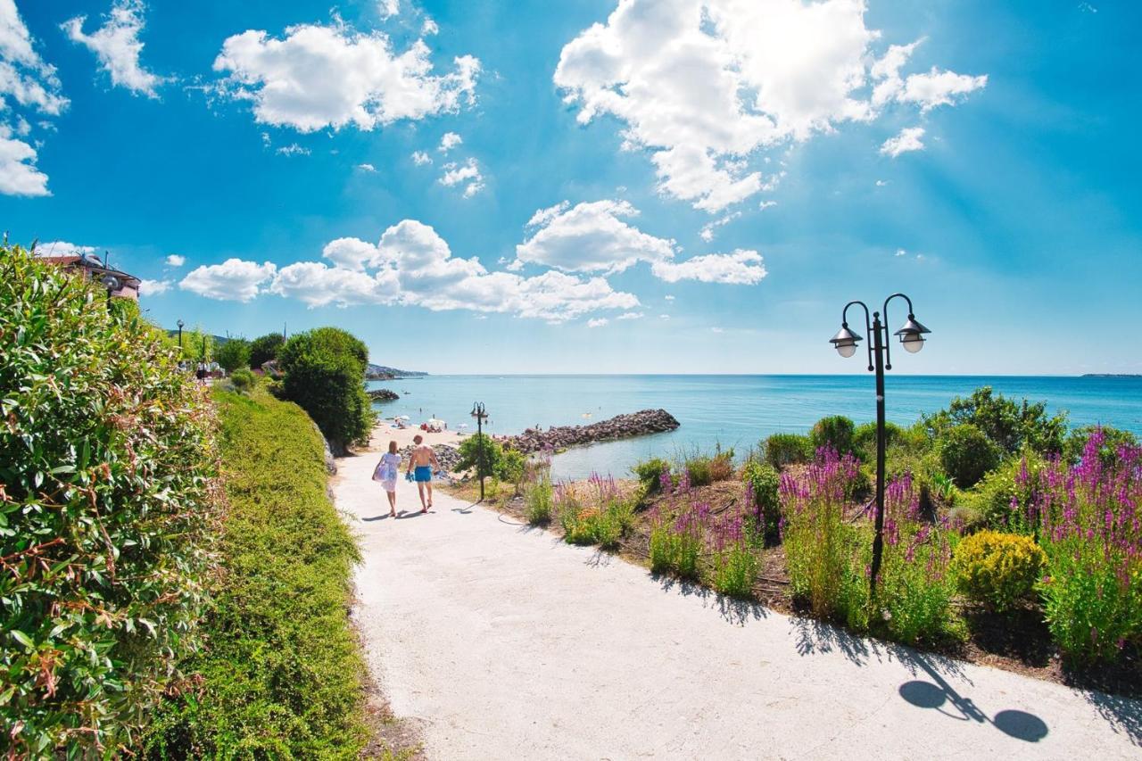 Prestige Fort Beach - Premium Apartments Sveti Vlas Ngoại thất bức ảnh